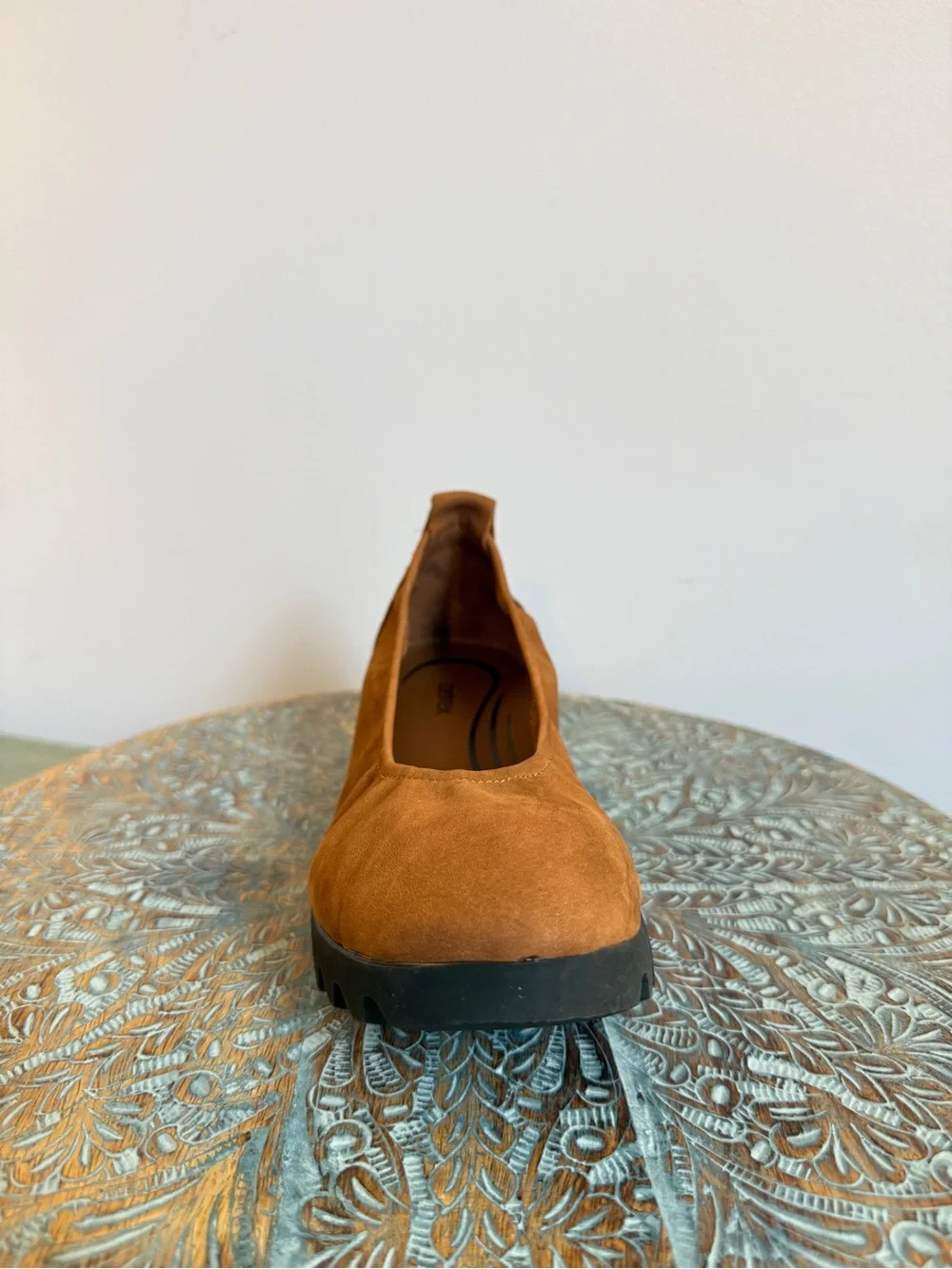 NWOT!  Aetrex Brianna brown suede ballet flat size 36